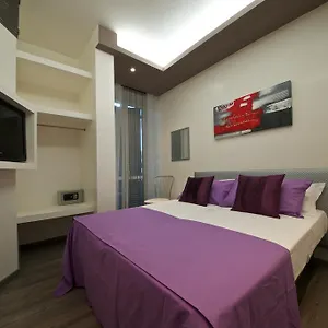 Naif ** Roma